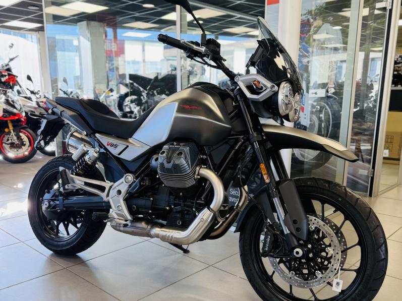 MOTO GUZZI V85 STRADA
